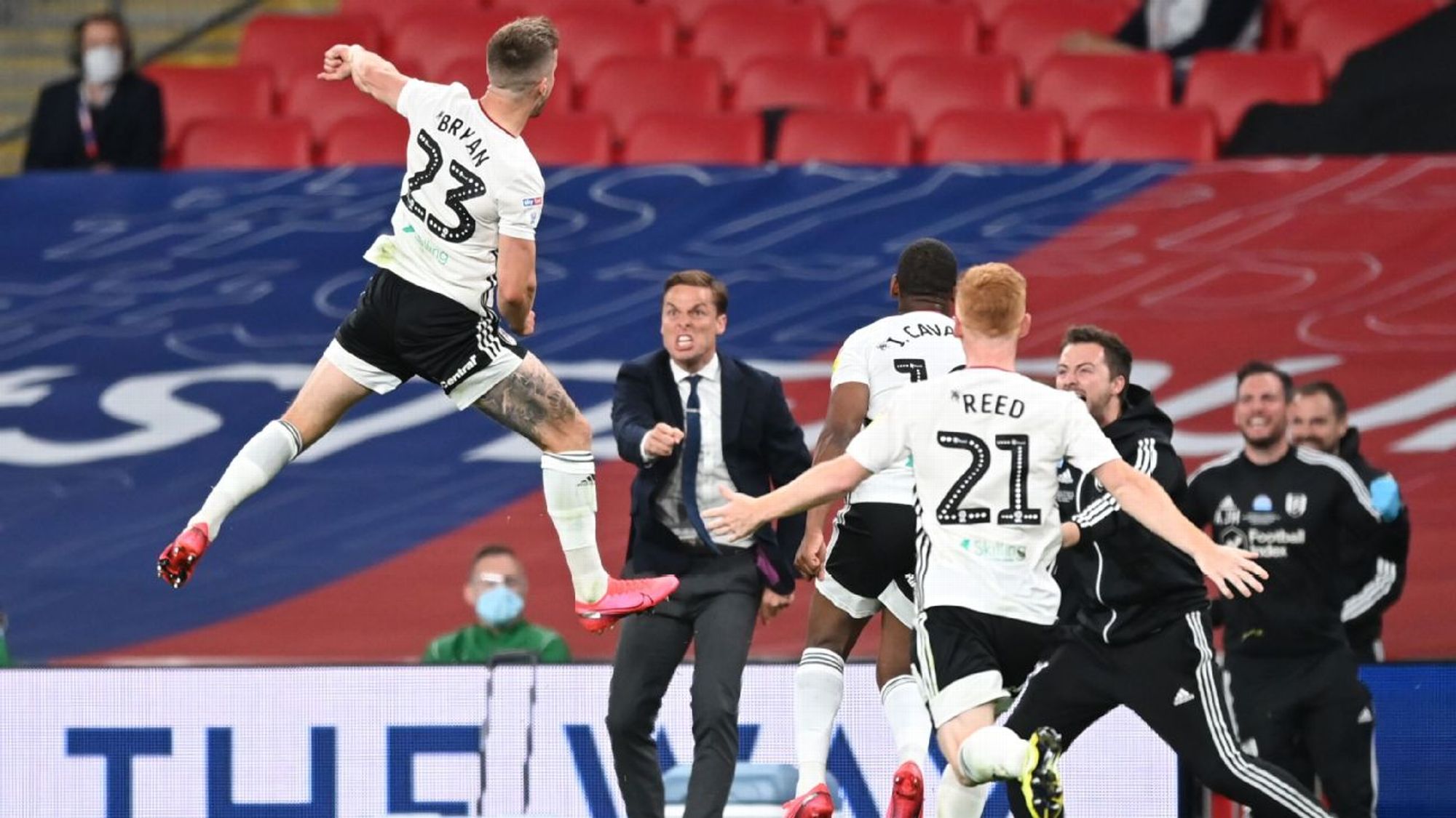 身后有着支 身后有着支