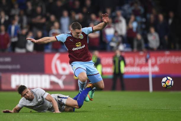 一向严格 一向严格