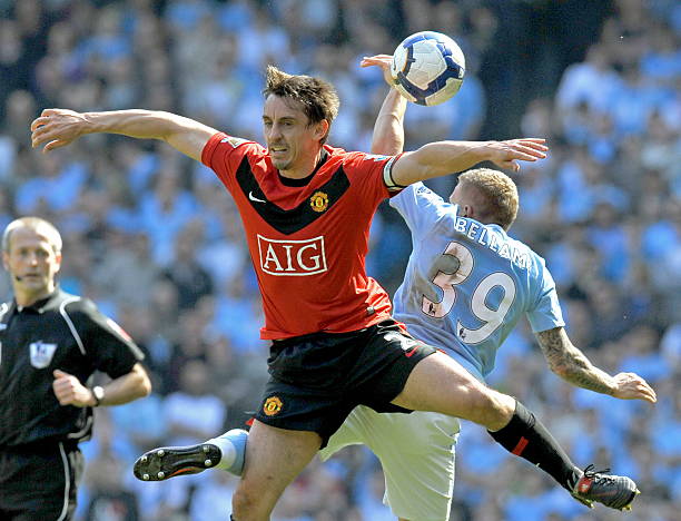 他在中场的 他在中场的